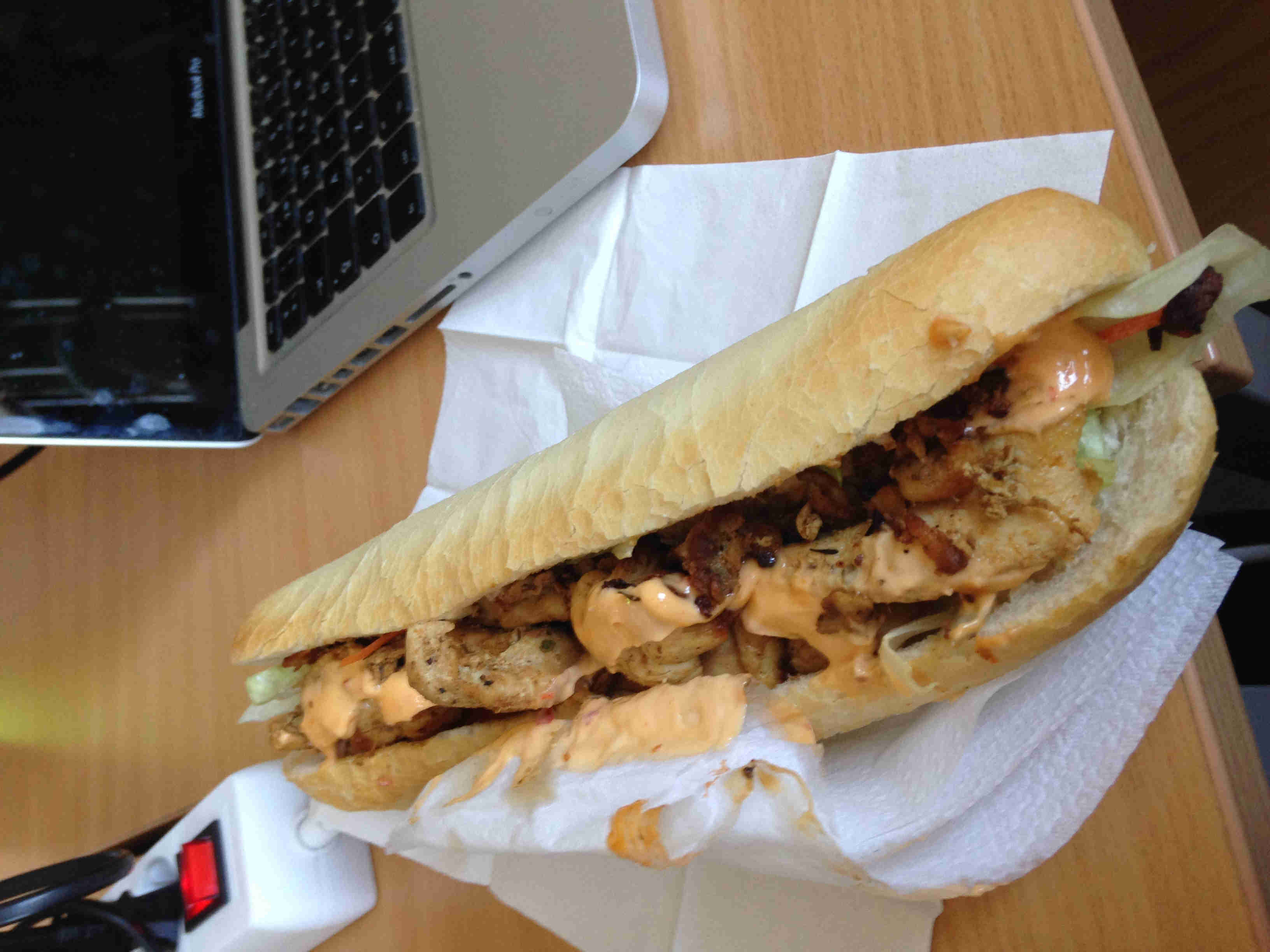 Foto del bocadillo de pollo al curri